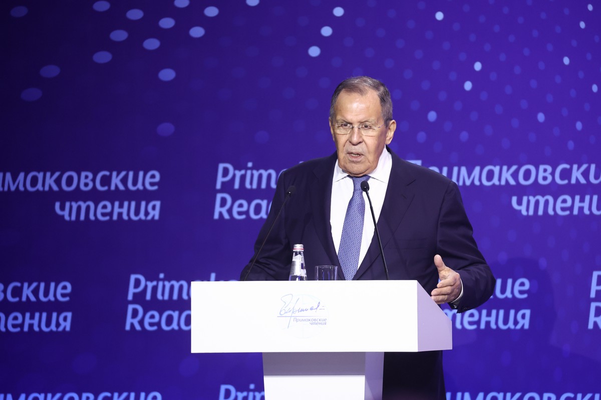 Лавров сообщил о контактах России с представителями ЕС