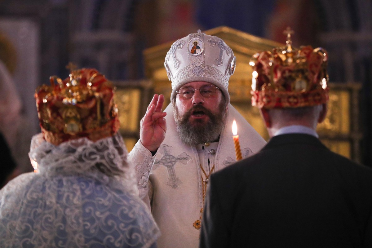 В России хотят ввести оплачиваемый выходной для венчания