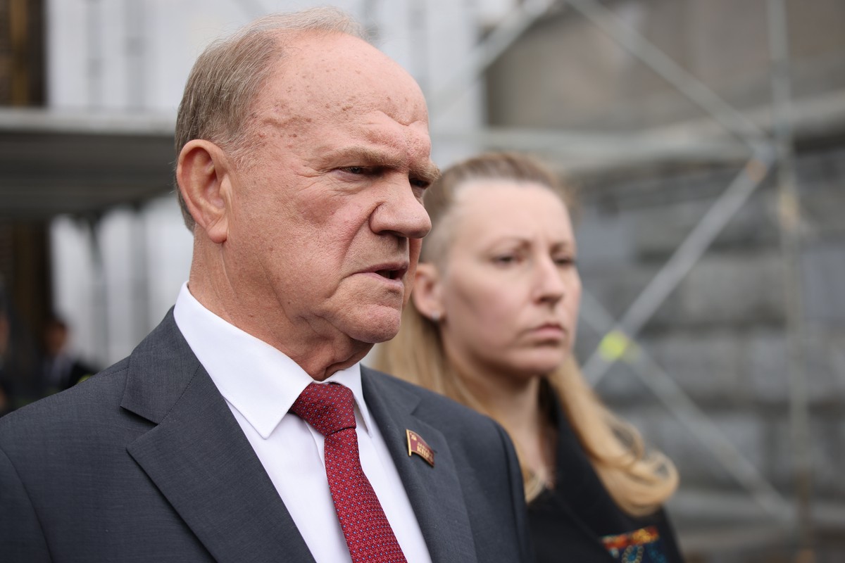 Зюганов на похоронах Ножкина рассказал о дружбе с артистом