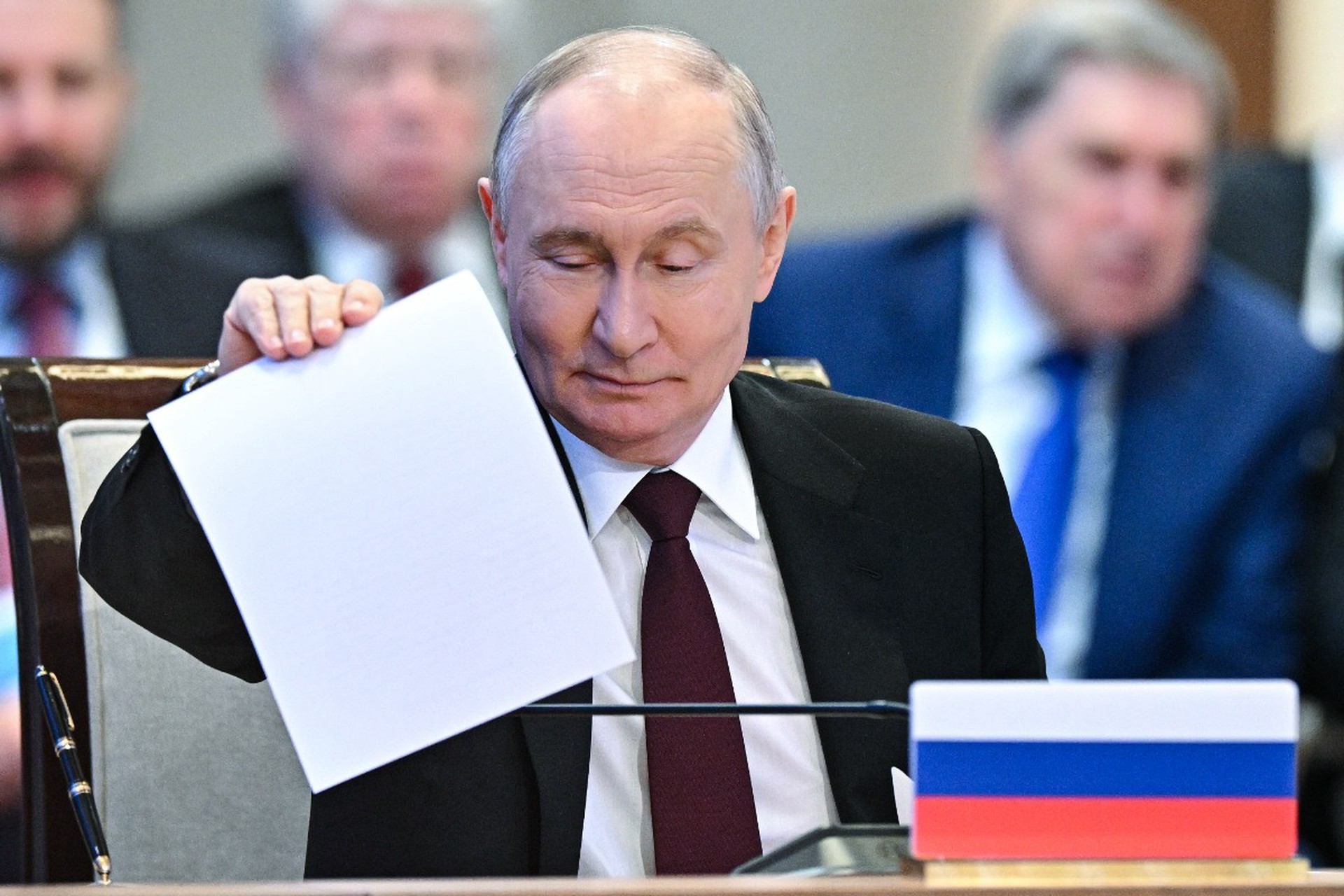 В России могут расширить белые списки после поручения Путина