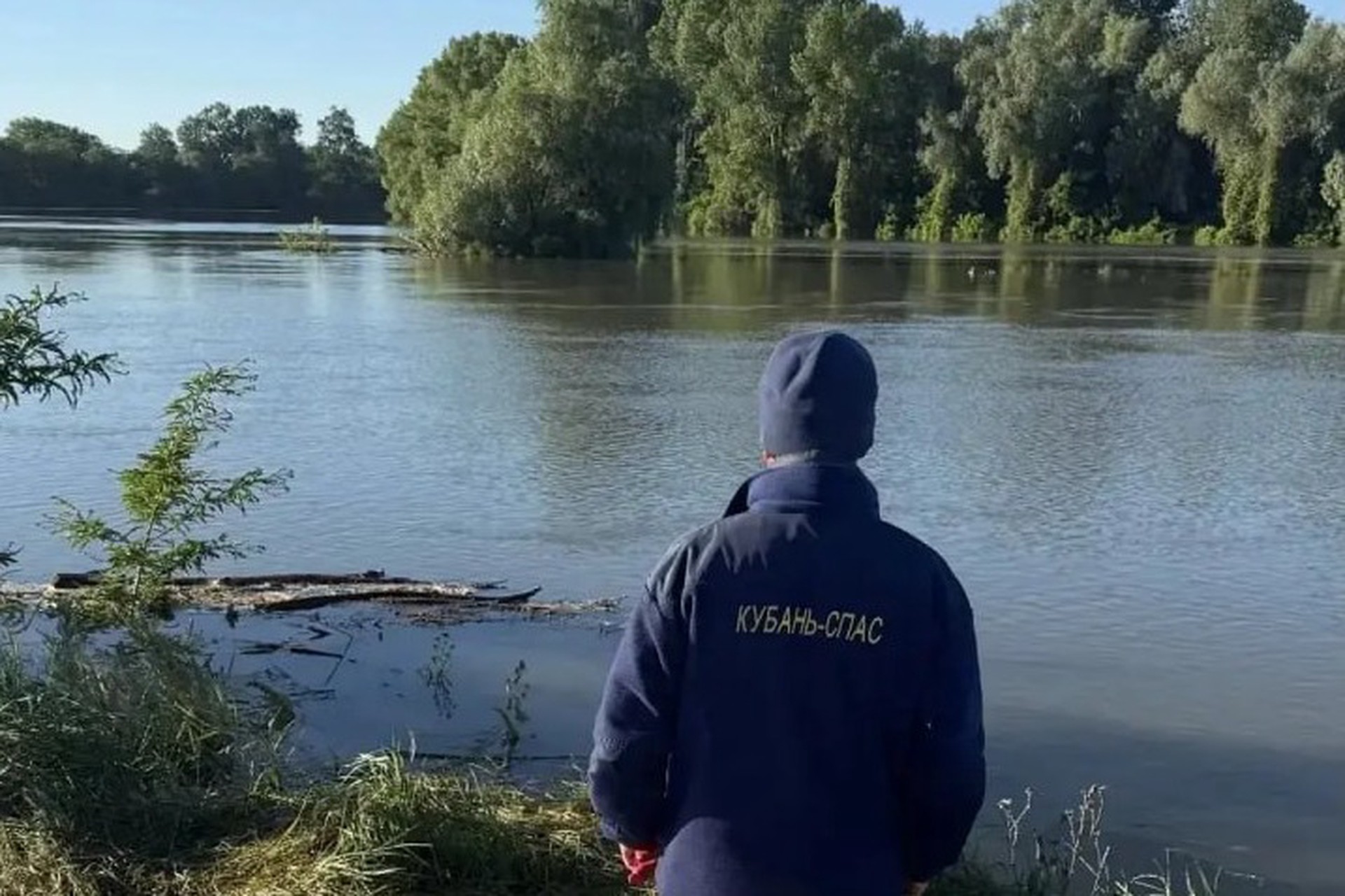 Кубань вышла из русла и затопила села в Краснодарском крае