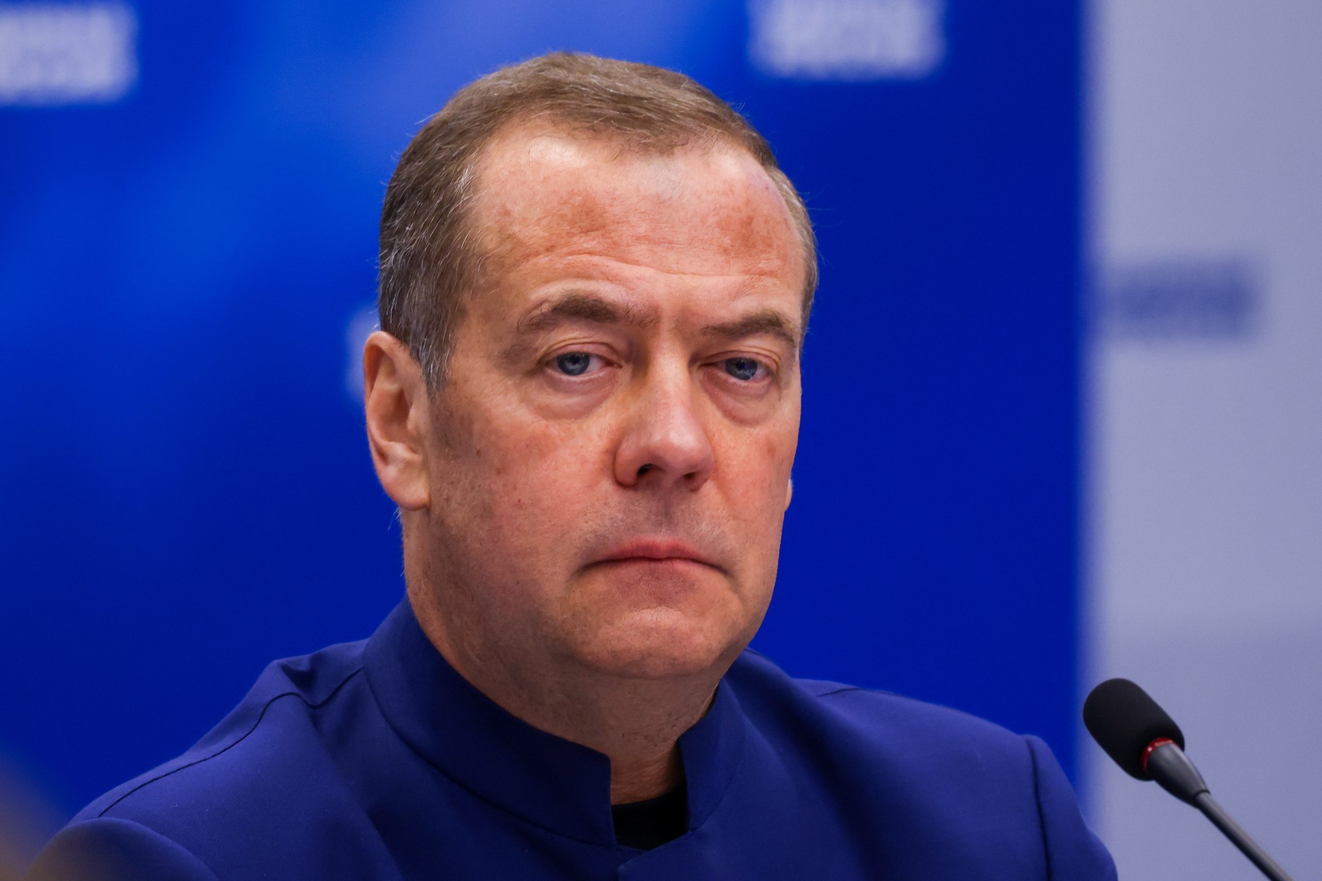Медведев пригрозил Брюсселю взрывом и назвал фон дер Ляйен «термоядерной дурой»