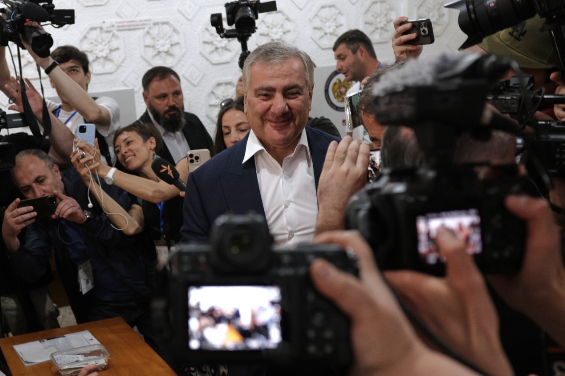 «Работы много»: Карапетян ответил на угрозы Пашиняна