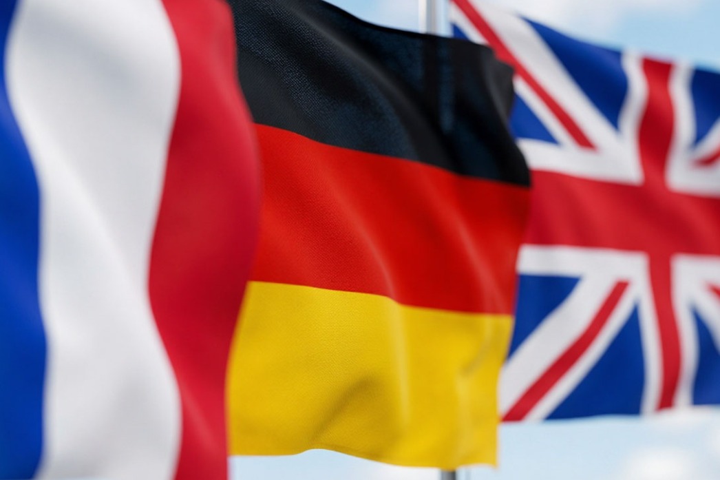 Послы ФРГ, Франции и Британии опубликуют совместное заявление