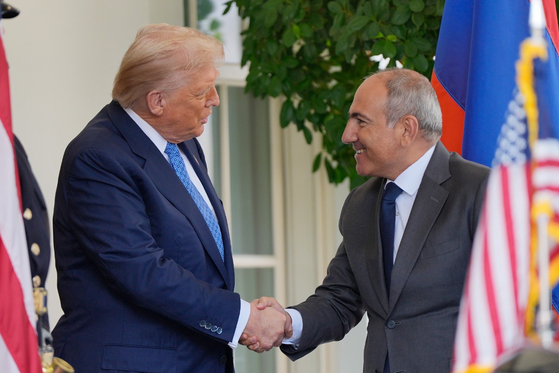 «Великий лидер»: Пашинян поздравил Трампа с юбилеем