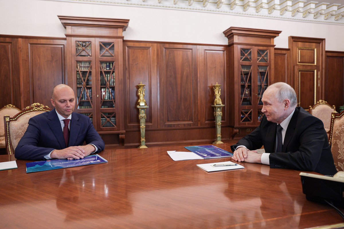 Путин поддержал приоритетные поставки топлива в один регион РФ