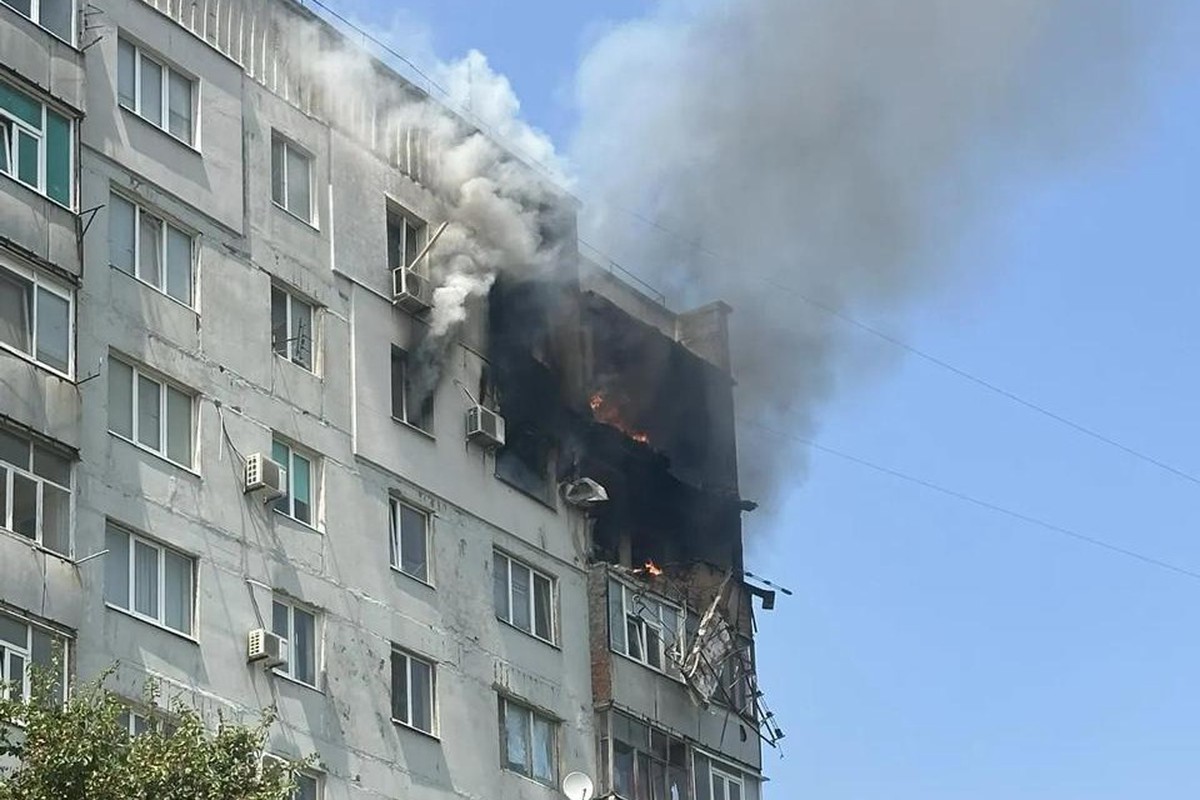 ВСУ обстреляли жилой дом в Днепрорудном из артиллерии