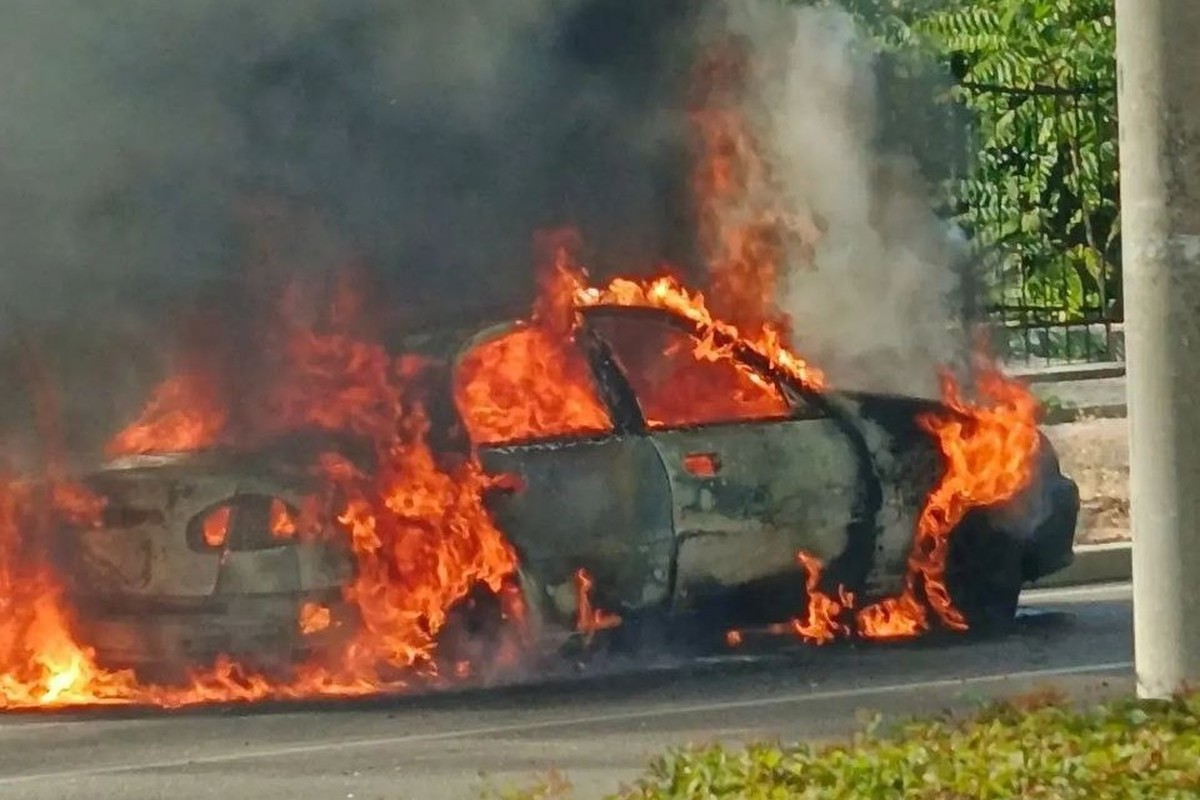 ВСУ подорвали автомобиль на трассе у Энергодара