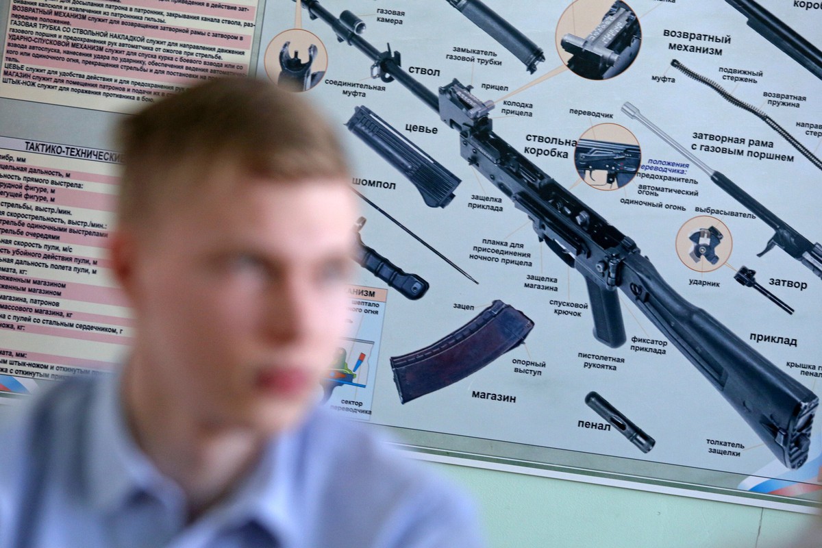 В Госдуме рассказали, какой будет «Начальная военная подготовка» в школах