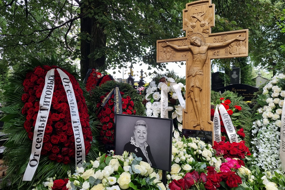 Стало известно, где похоронили Светлану Маслякову