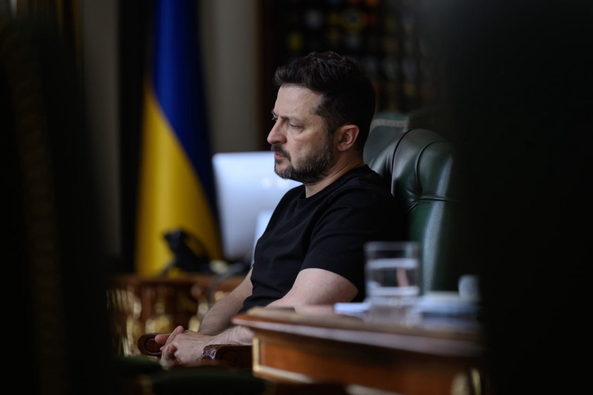 Зеленский отправил в отставку главнокомандующего ВСУ