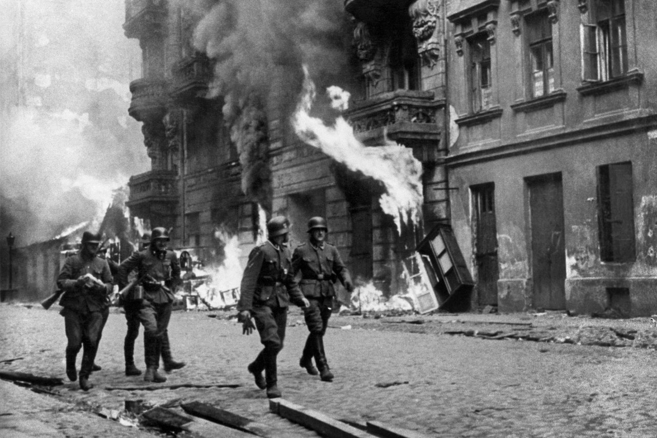 Польские танки у границы? Годовщина Волынской резни, провокации Киева и пророчество войны