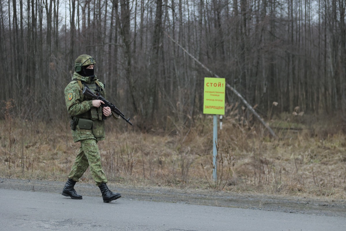 Белоруссия готовит десантную бригаду на границе с Украиной