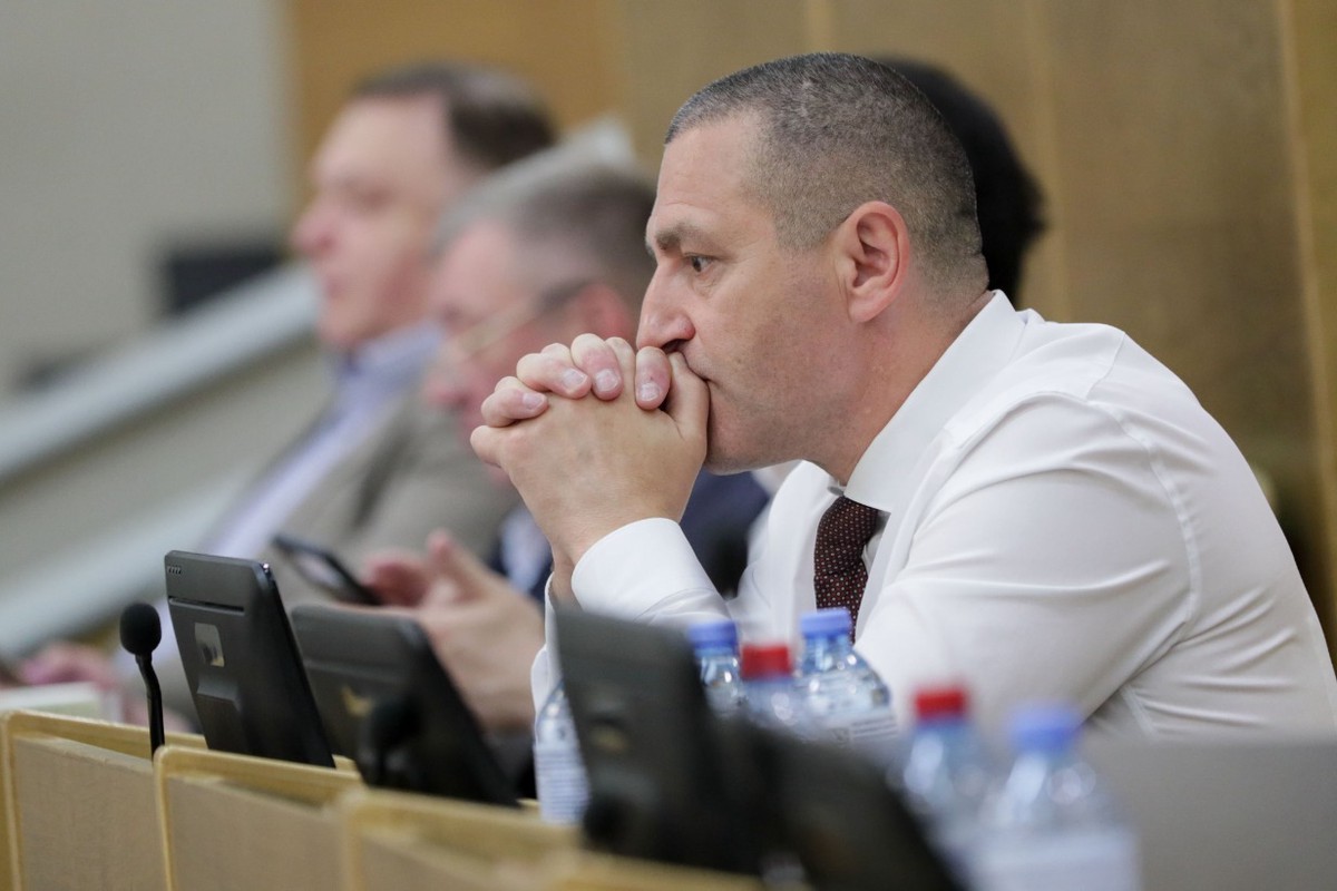 В РПЦ посоветовали уволить депутата за слова о неполноценности женщин