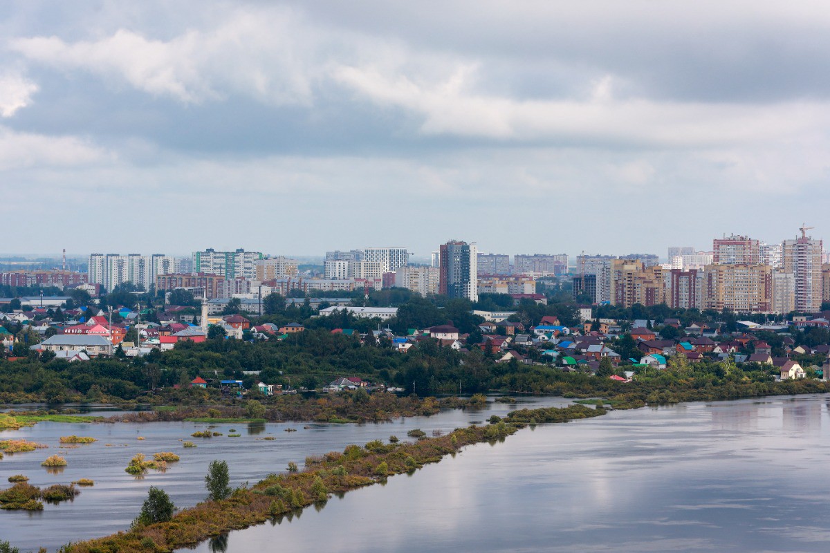 «Мертвая» река оставила Тюмень без воды: апокалиптичные паводки, гепатит, коммуналка за вонь