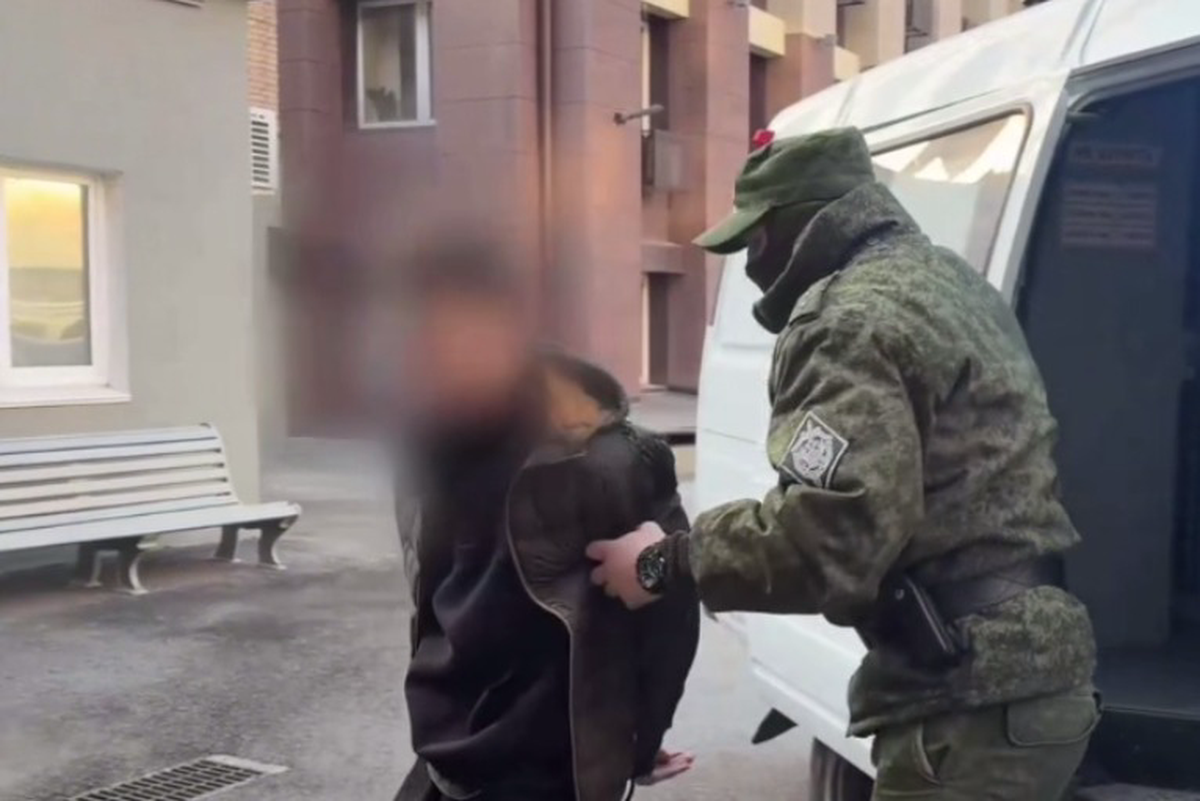 ФСБ опубликовала видео задержания подростков в Приморье