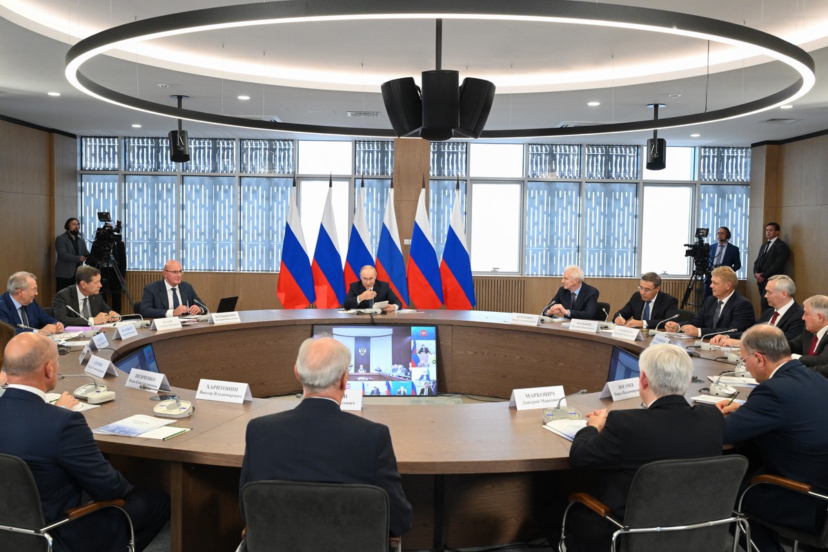 «Караул!»: Путин сдался после 20-минутного доклада Ковальчука