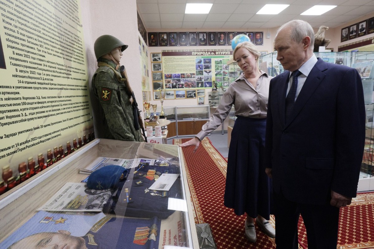 Политолог объяснил истерику Японии из-за поездки Путина на Курилы