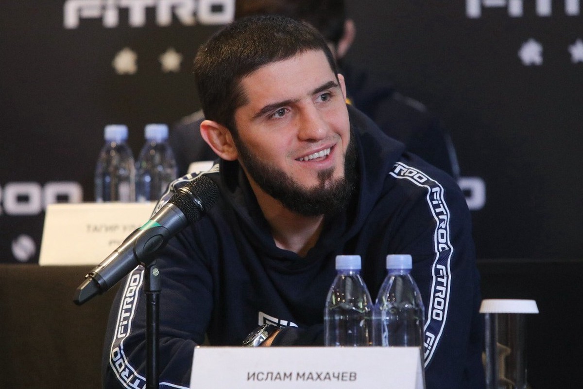 Российский боец Ислам Махачев побил рекорд UFC по количеству побед