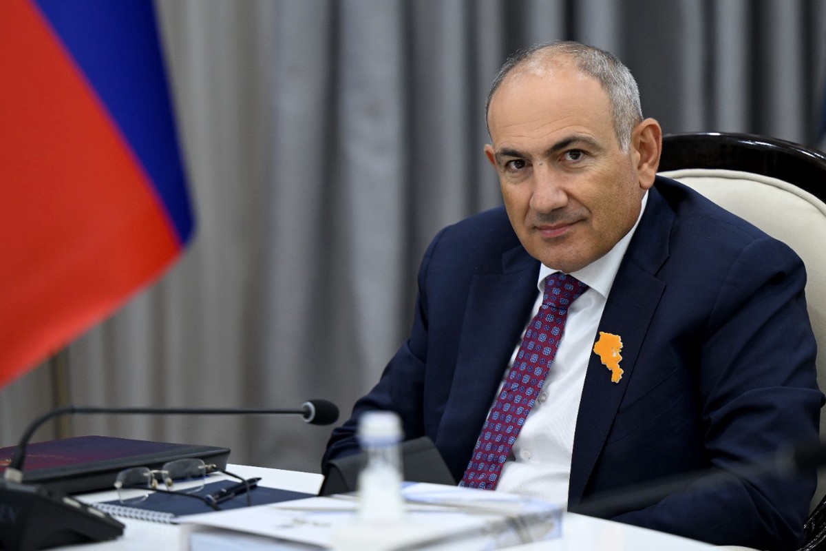Пашиняна призвали отказаться от гражданства Армении
