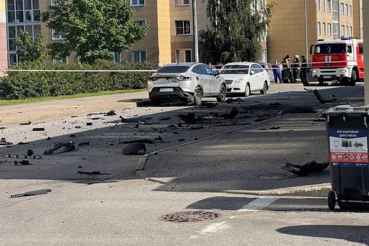 Стало известно, что могло стать причиной взрыва автомобиля в Петербурге