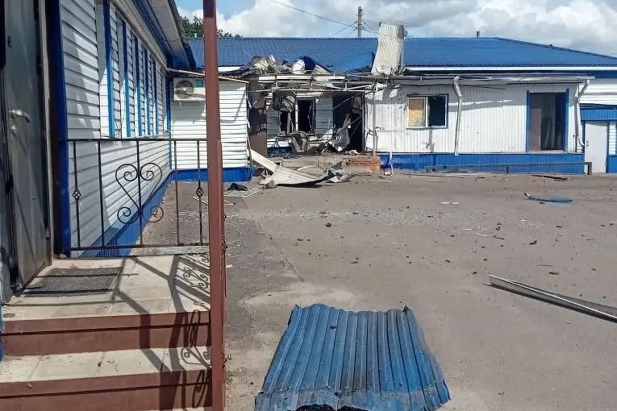 Шесть человек пострадали после атаки ВСУ на пекарню и магазин