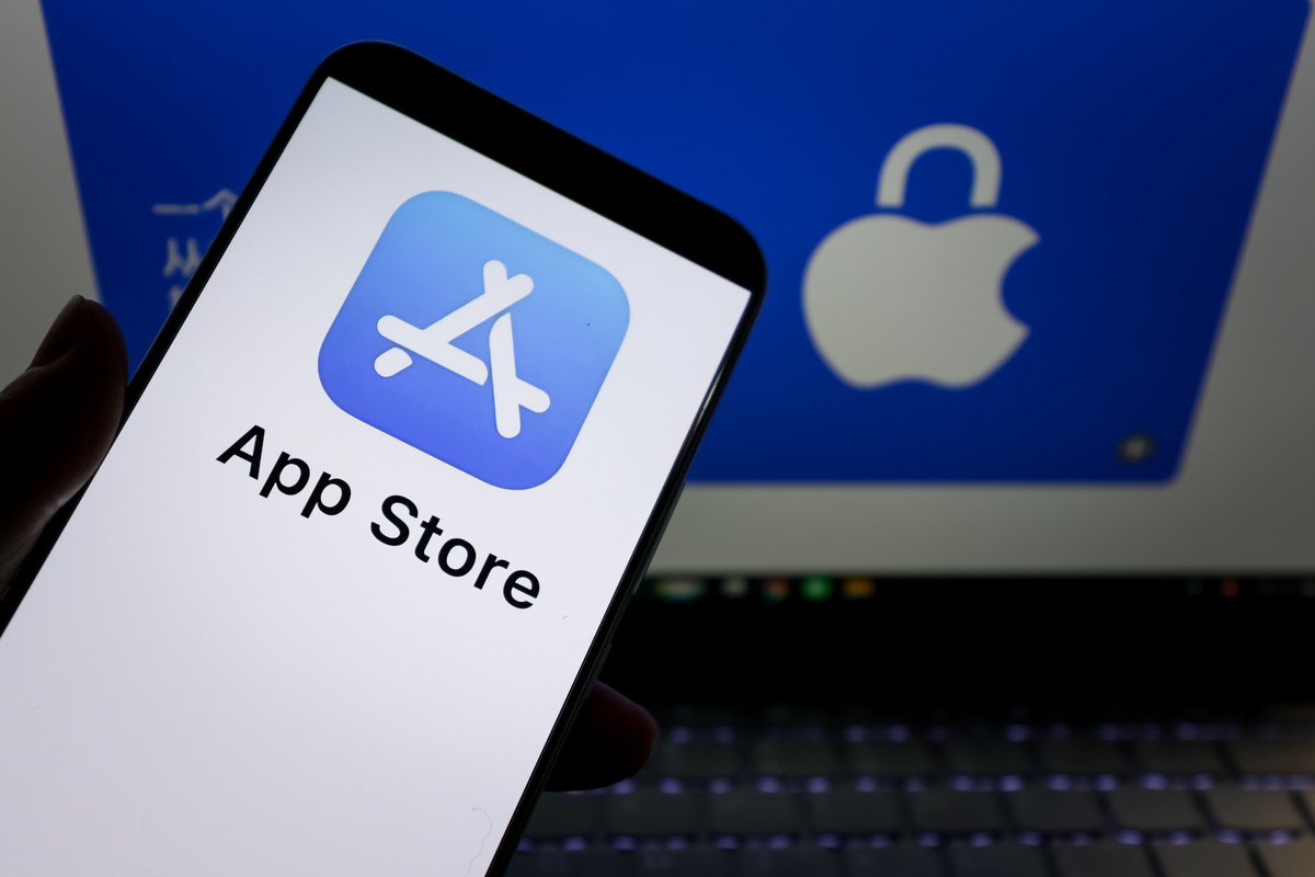 Приложения перестали скачиваться из Google Play и App Store 