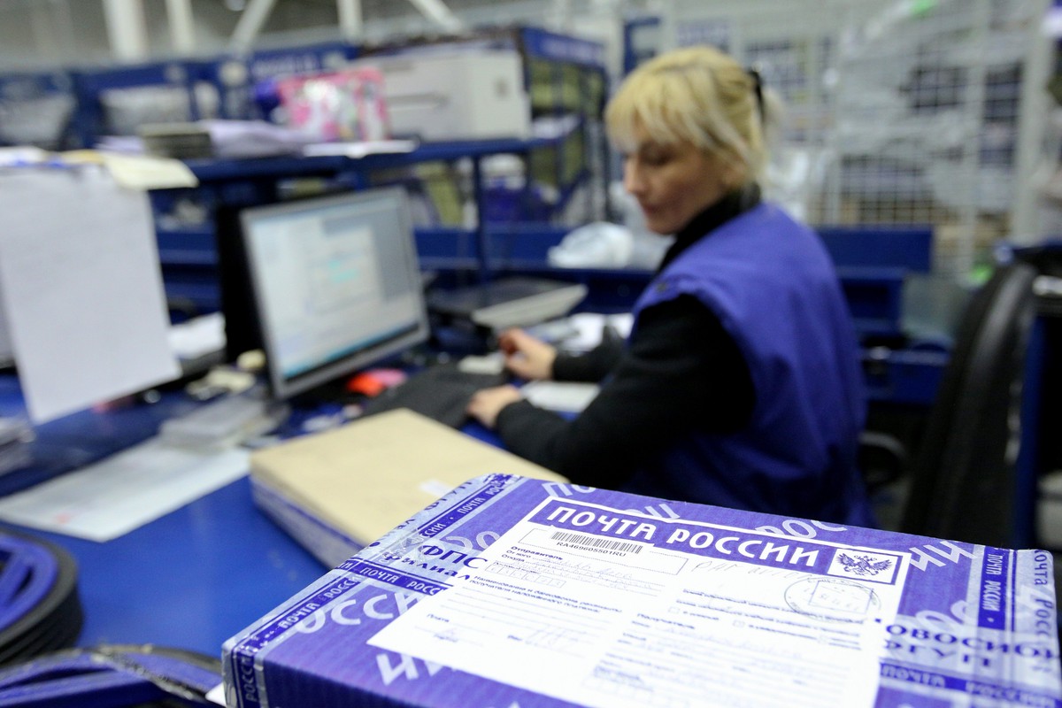 «Почта России» возобновляет доставку писем в КНДР
