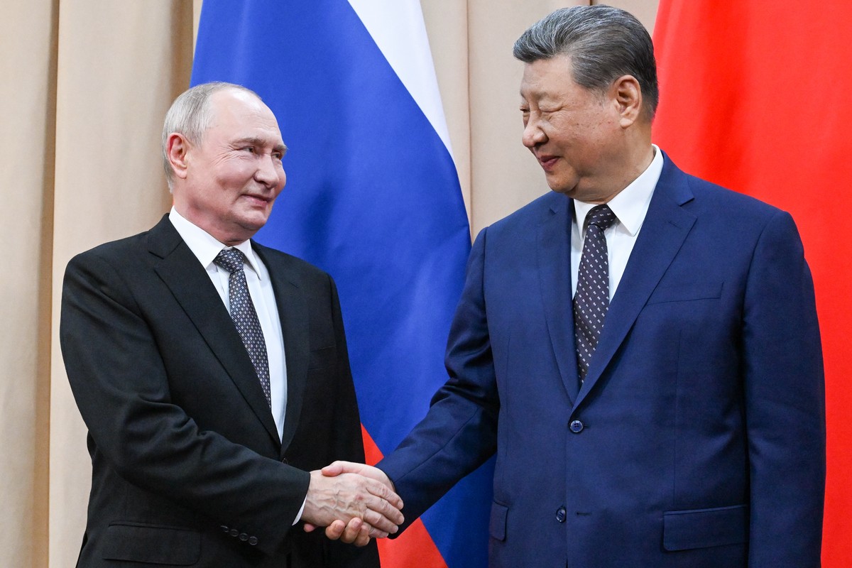 Владимир Путин встретился с Си Цзиньпином в Бишкеке