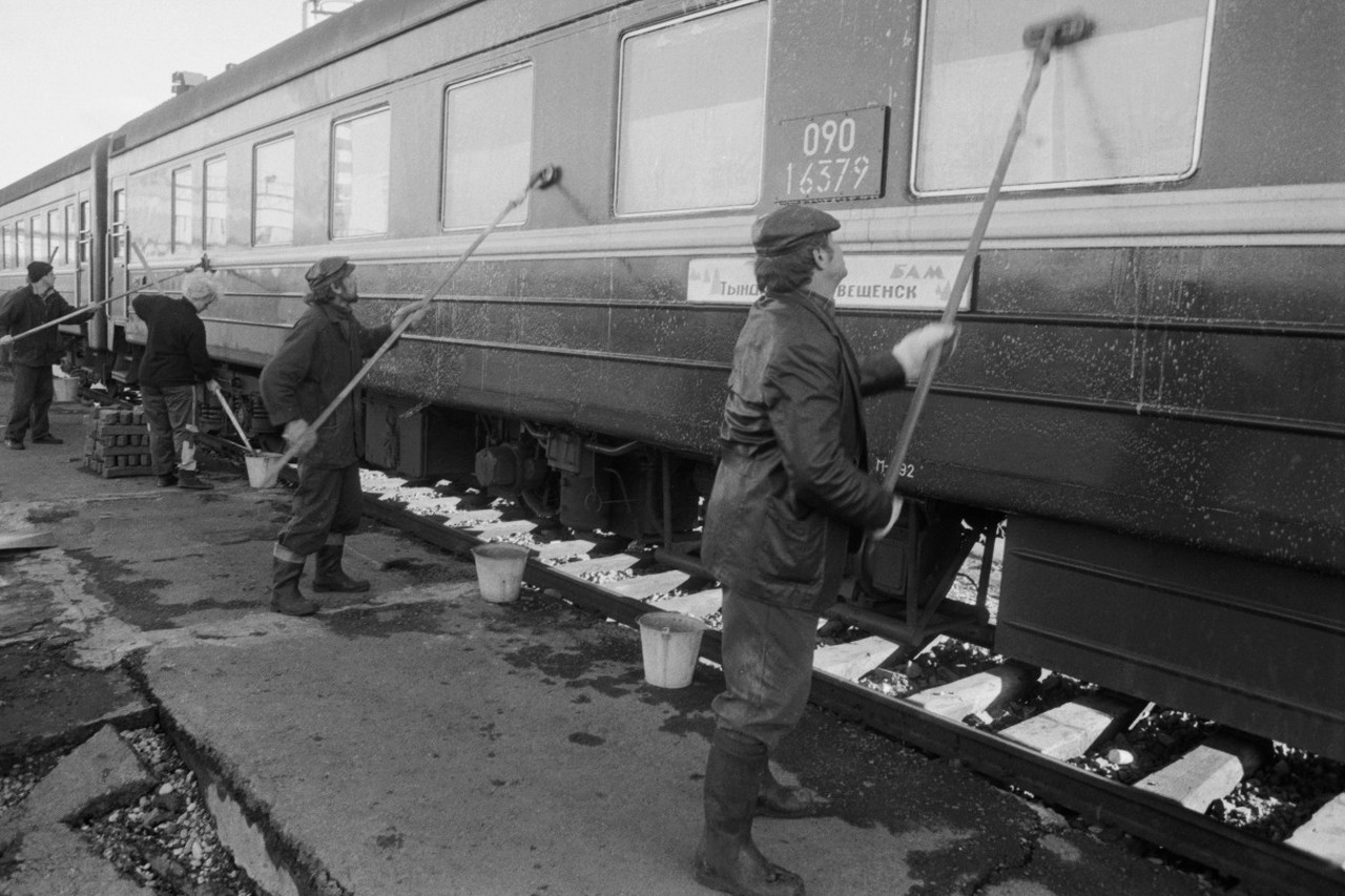 День железнодорожника в России: история старейшего праздника и поздравления