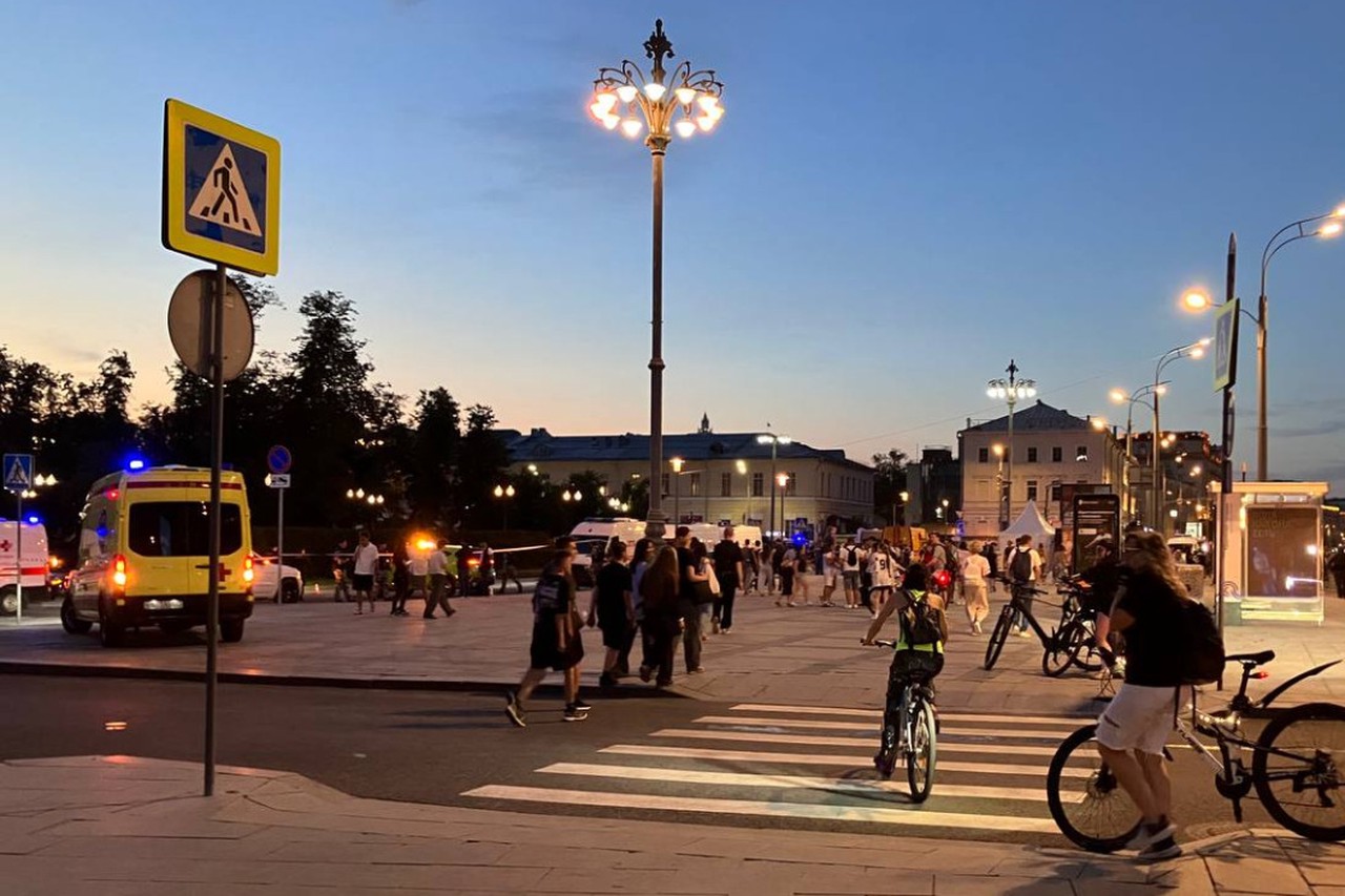 Взрыв у сталинской высотки в Москве: что известно, причины и жертвы, версия о теракте