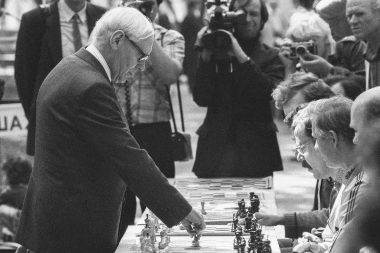 Чемпион, которого боялись все: как Ботвинник стал легендой шахмат