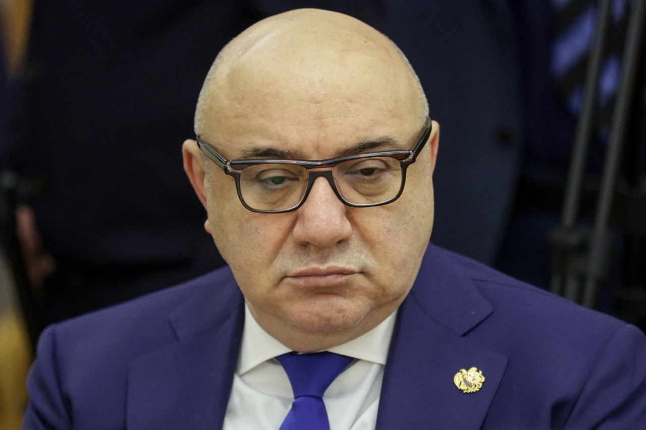 Пашинян увольняет посла в России? Конфликт с Москвой, оружейный скандал, кто придет на замену