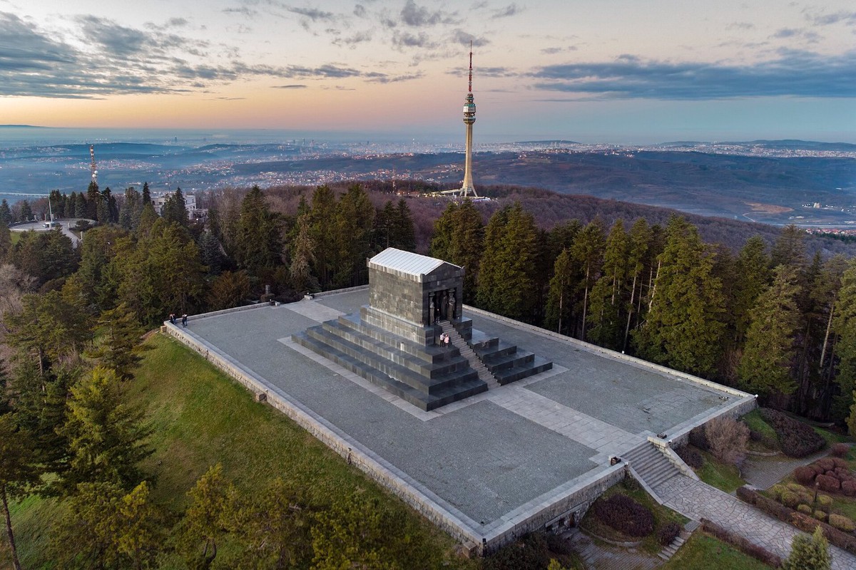 Названы страны, которые могут заменить россиянам европейские курорты