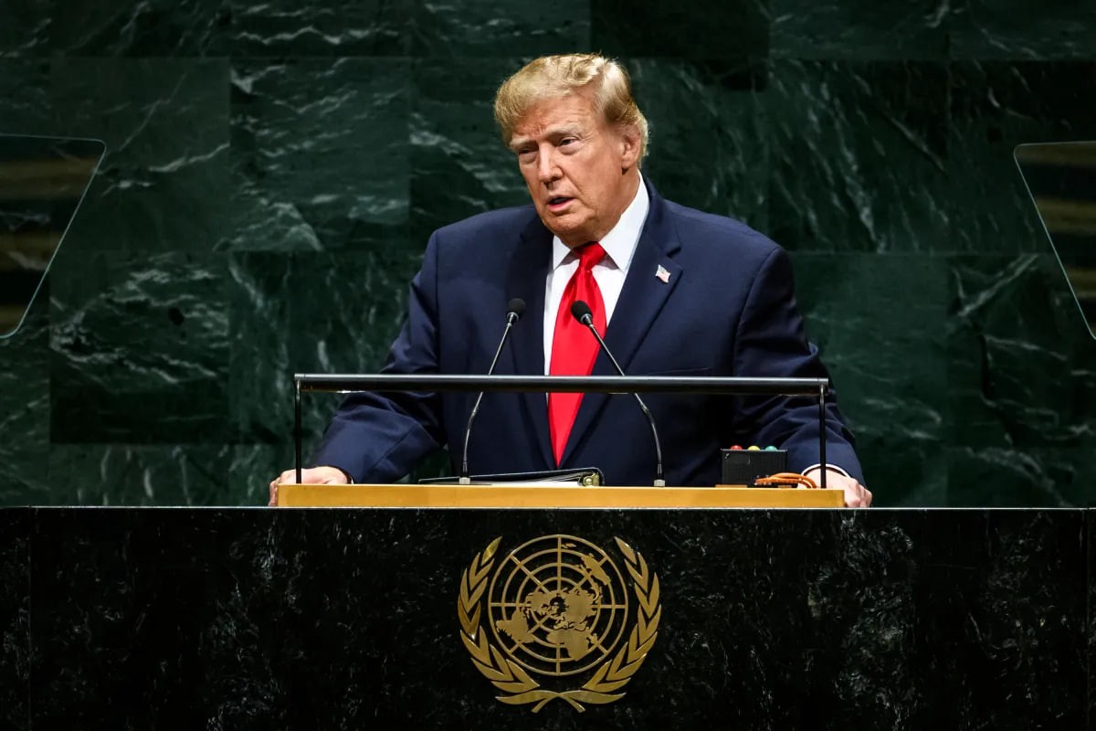 Трамп потребовал от Зеленского заключить мирную сделку с Россией