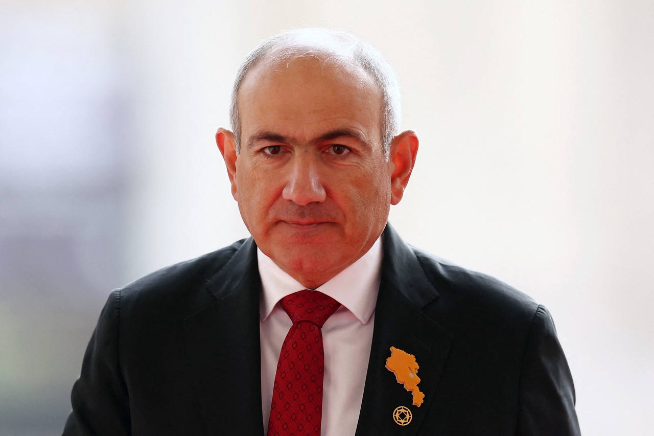Путин и Пашинян договорились о встрече: о чем будет «честный» разговор, что ждет Ереван и базу в Гюмри