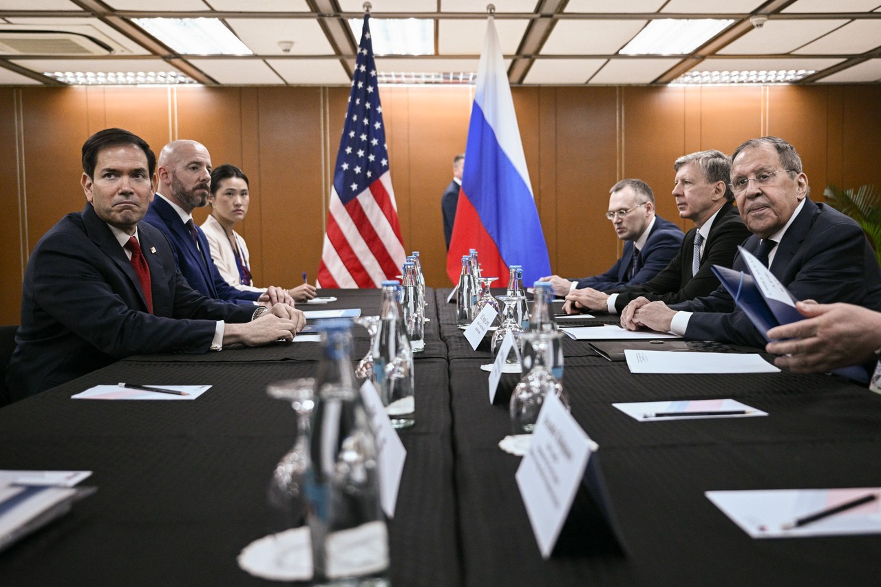 США больше не заикаются о мире на Украине: внезапная смена риторики, сигналы Лаврова и Рубио