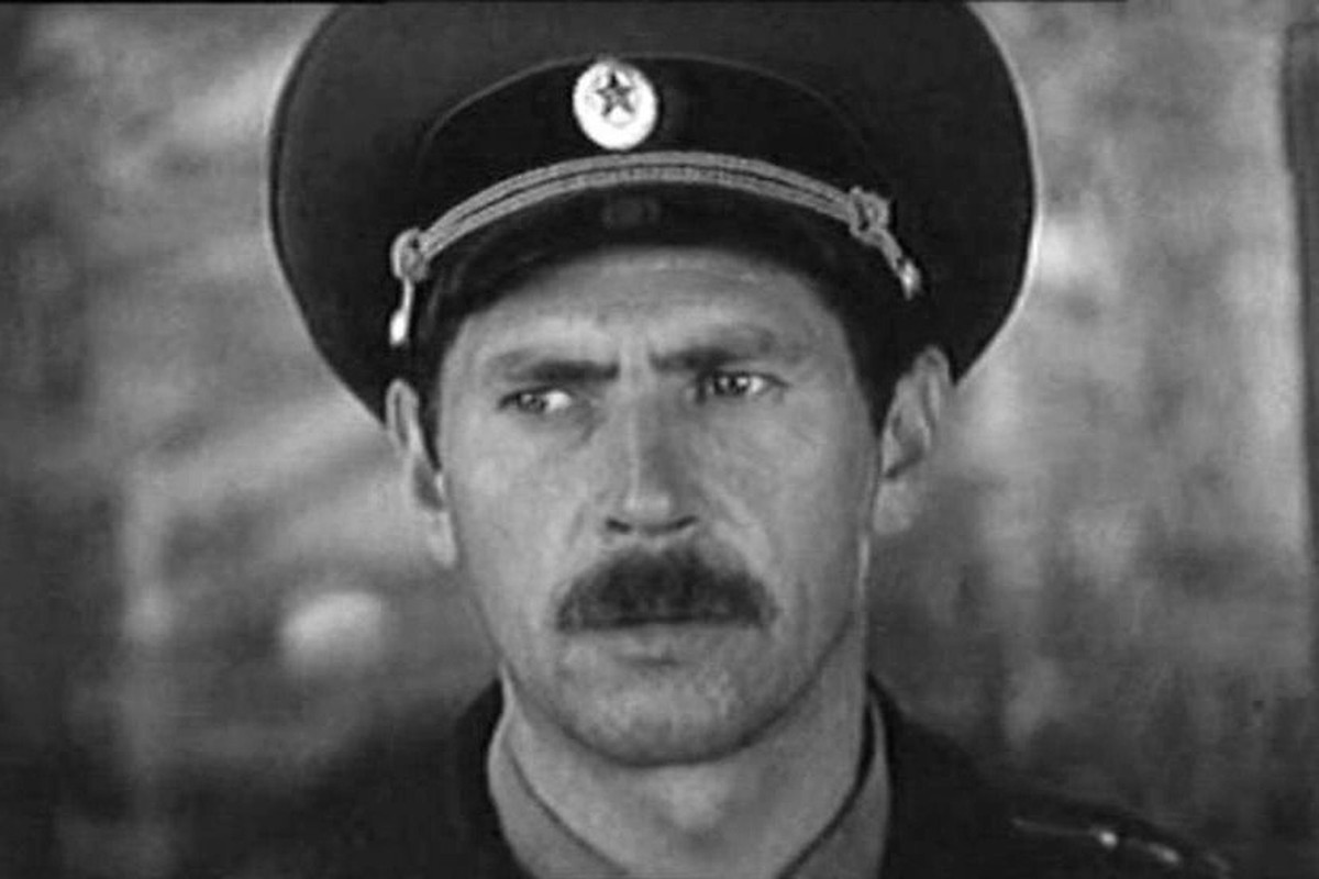 Умер актер из фильмов «Атака» и «Охота на лис» 