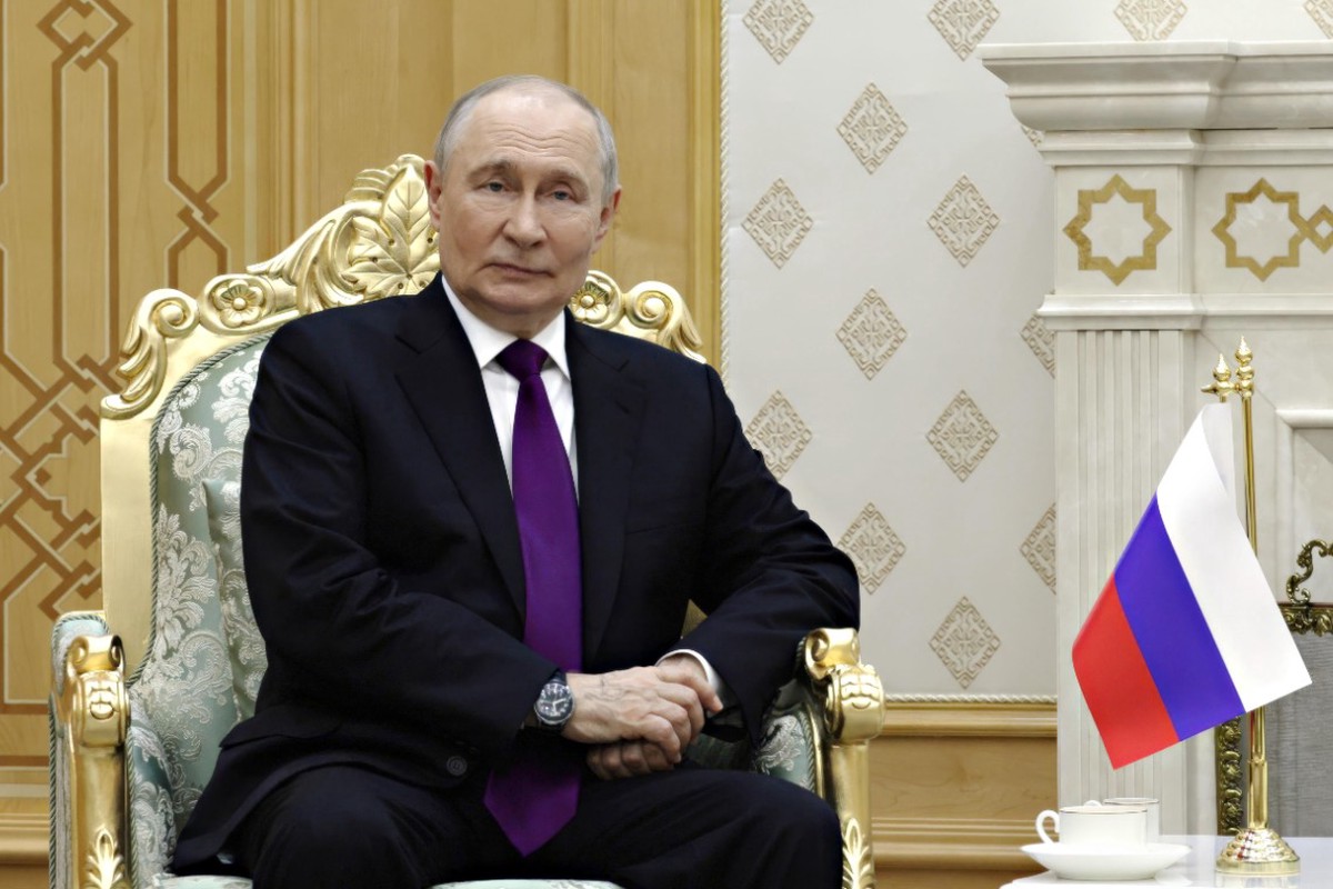 Песков заявил, что Путин отметил день рождения в небольшой компании