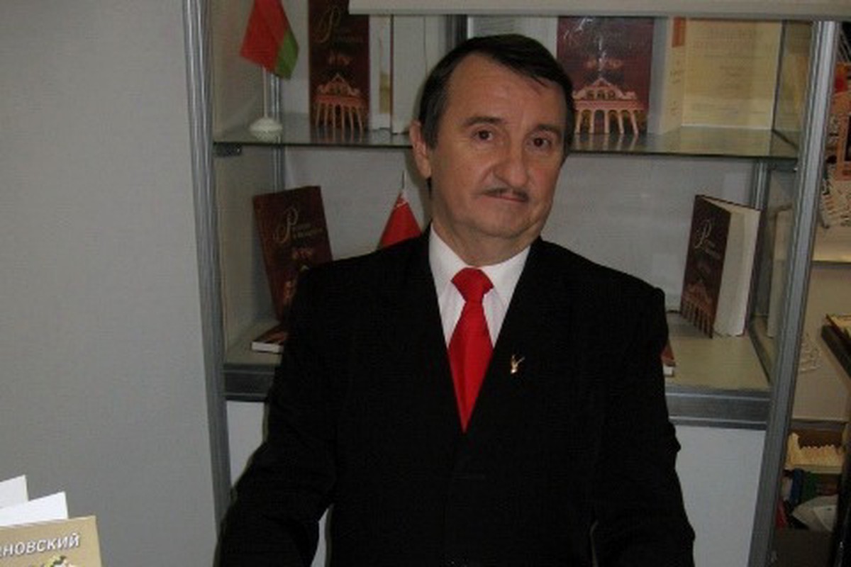 «Плевок в историю»: актер фильма «Иди и смотри» разнес лонгслив Крида