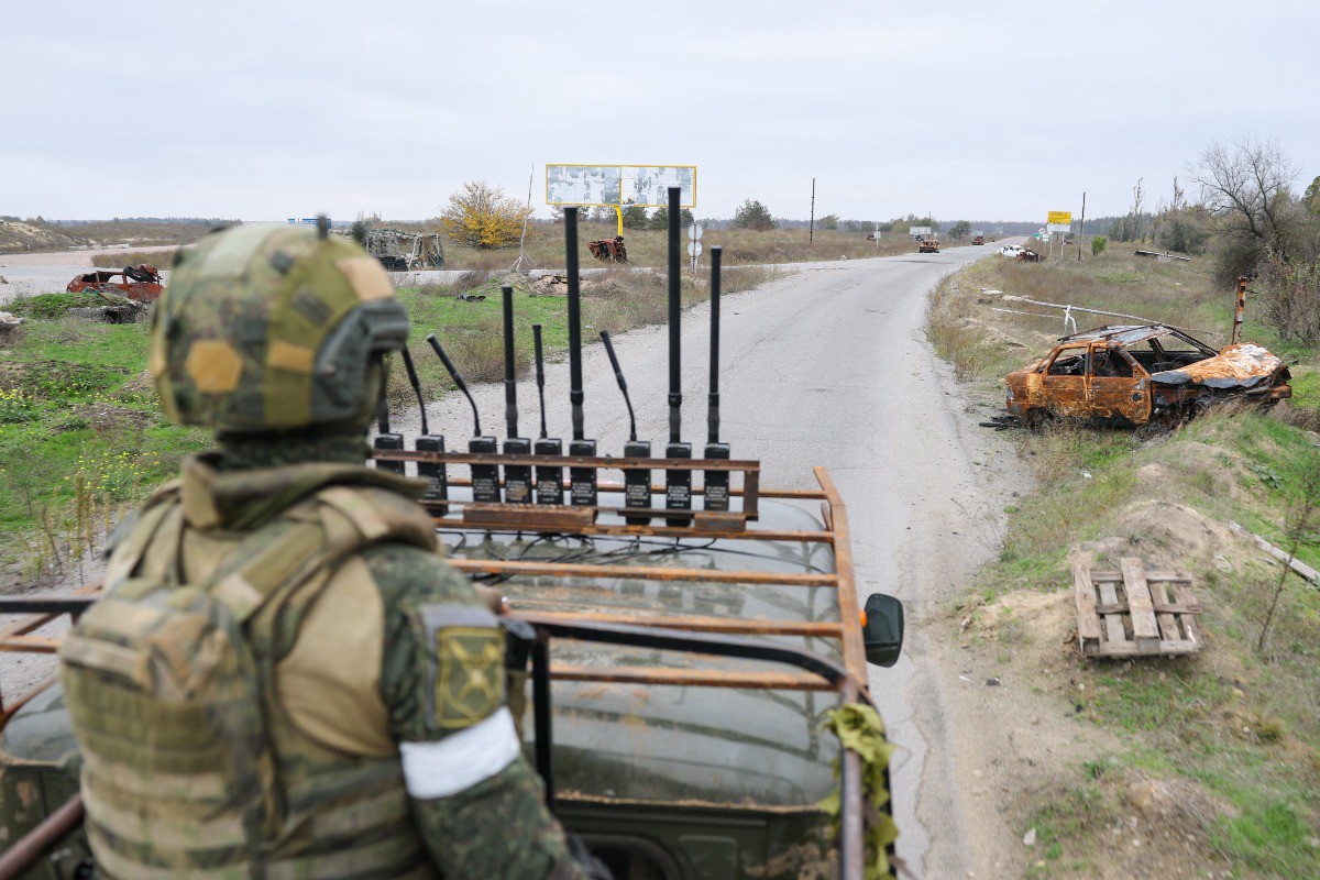 Украинский омбудсмен Лубинец летит в Алешки через Анапу