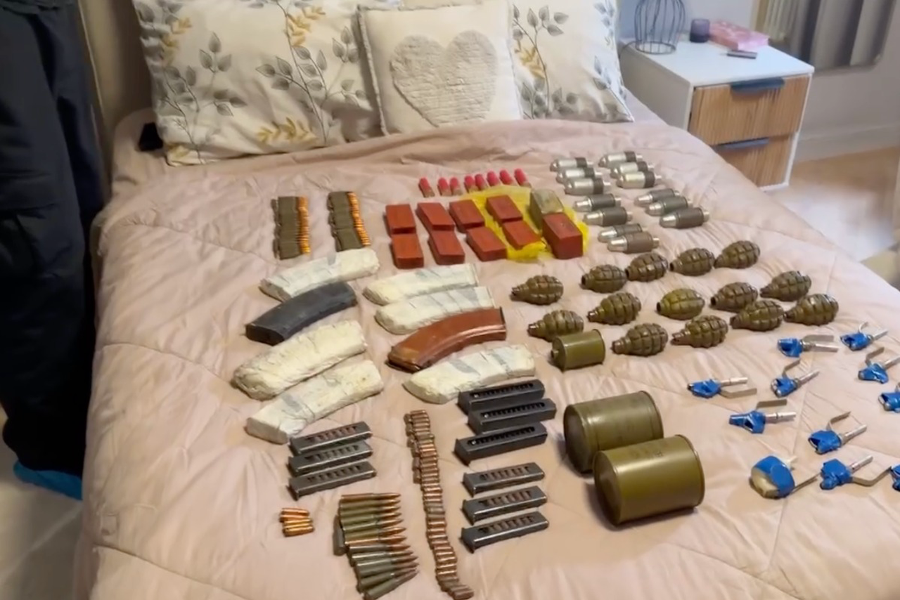 Жительницу Москвы расчленили в собственной квартире: личность убийцы, судьба дочери и арсенал в гараже