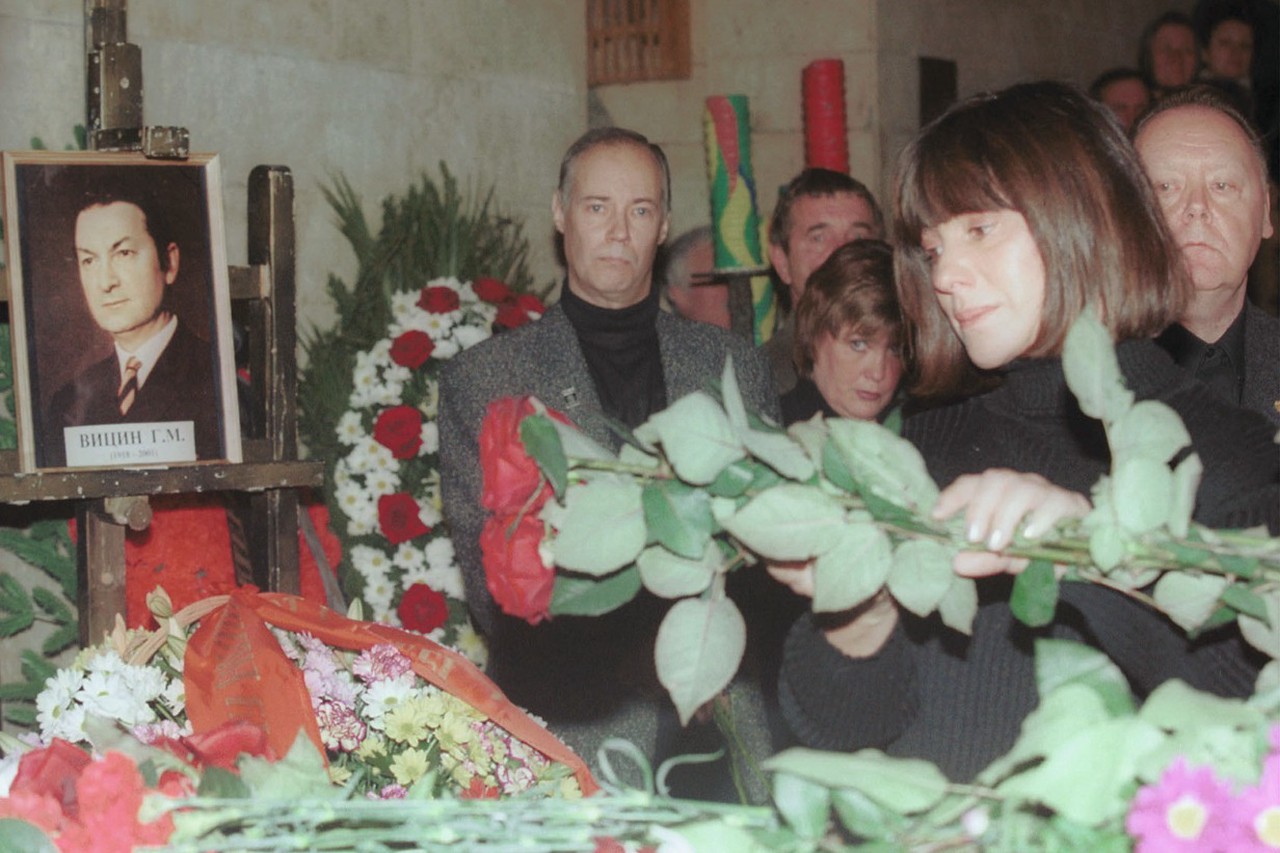 Жизнь на две семьи, смерть в одиночестве, пропажа единственной дочки: как сложилась судьба Георгия Вицина